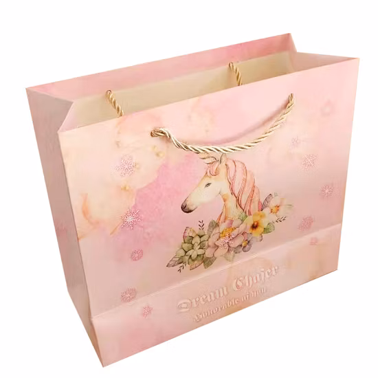 Low Price Garment Jewelry Cosmetic Gift Shopping Paper Bags with Handles Hand-Held Kraft Cardboard Paper Tote Packing Bag for Takeaway Food Packaging Business